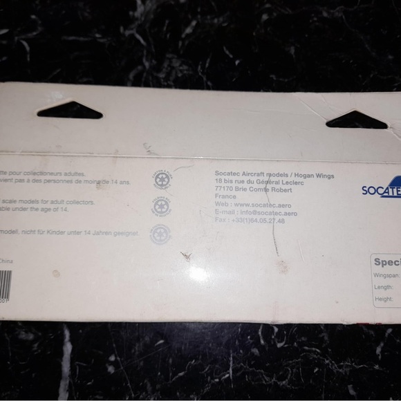 Airbus A320 Model Building Set - Picture 4 of 4